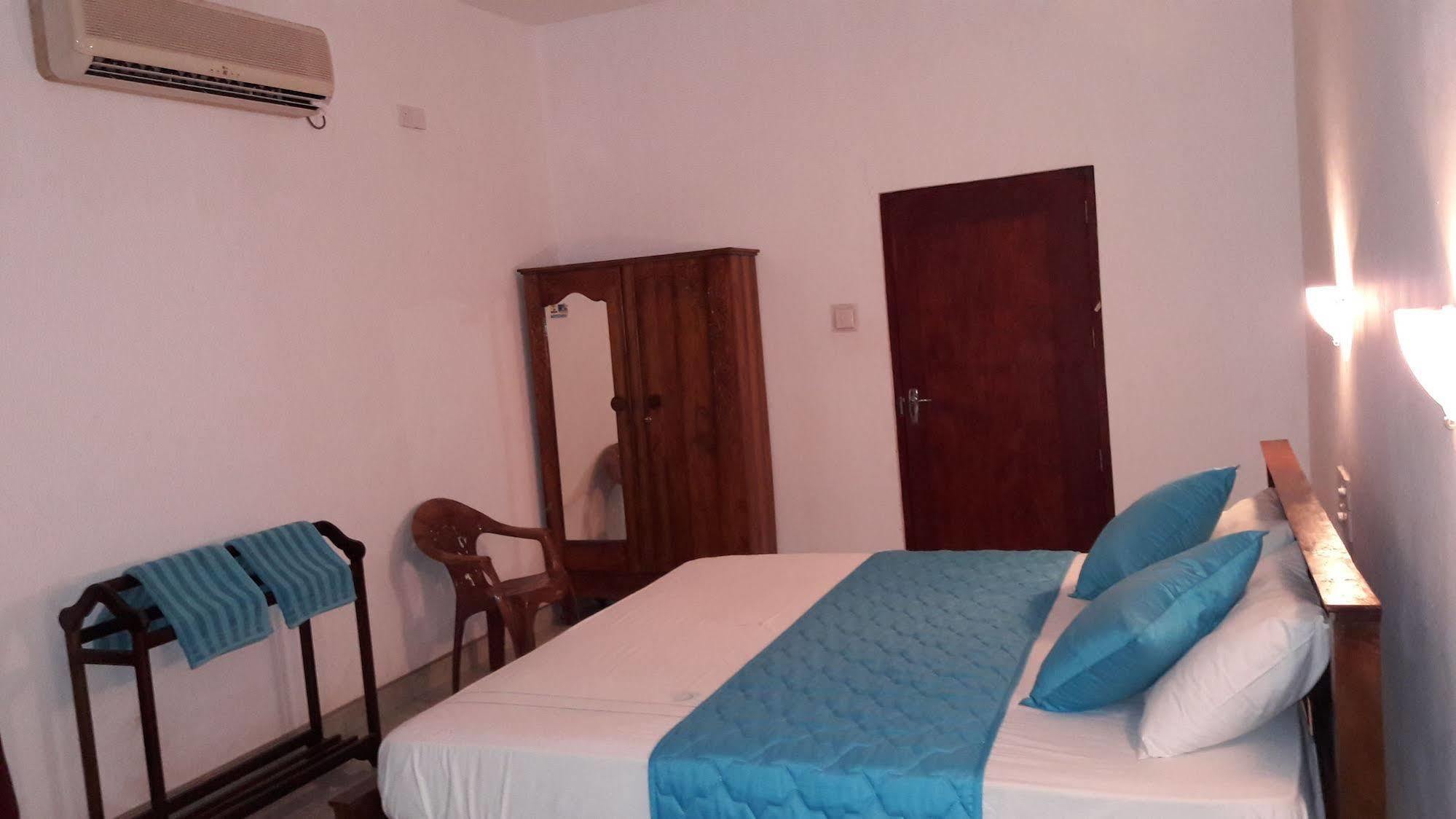 New Rani Inn Negombo Exterior photo